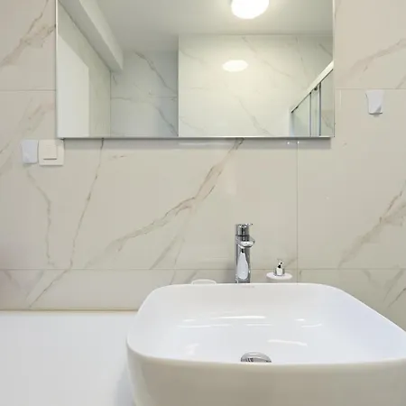 アパート Hedera Estate, Hedera A12 *